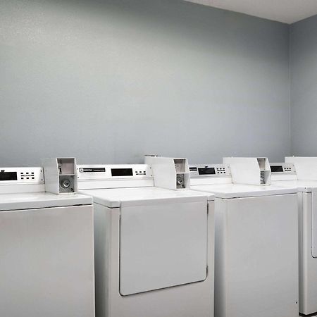 מלון Baymont By Wyndham Indianapolis East מראה חיצוני תמונה