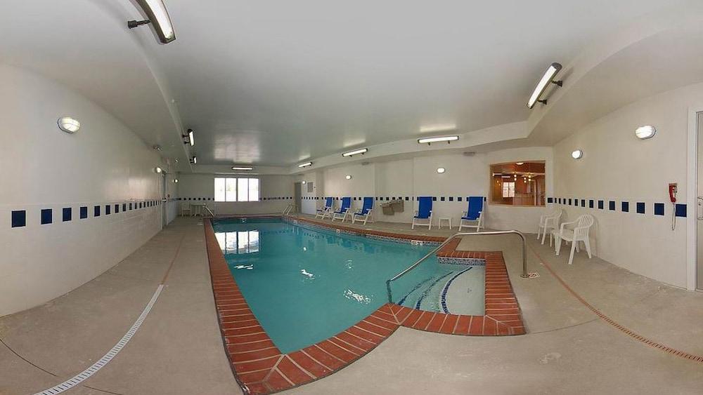 מלון Baymont By Wyndham Indianapolis East מראה חיצוני תמונה