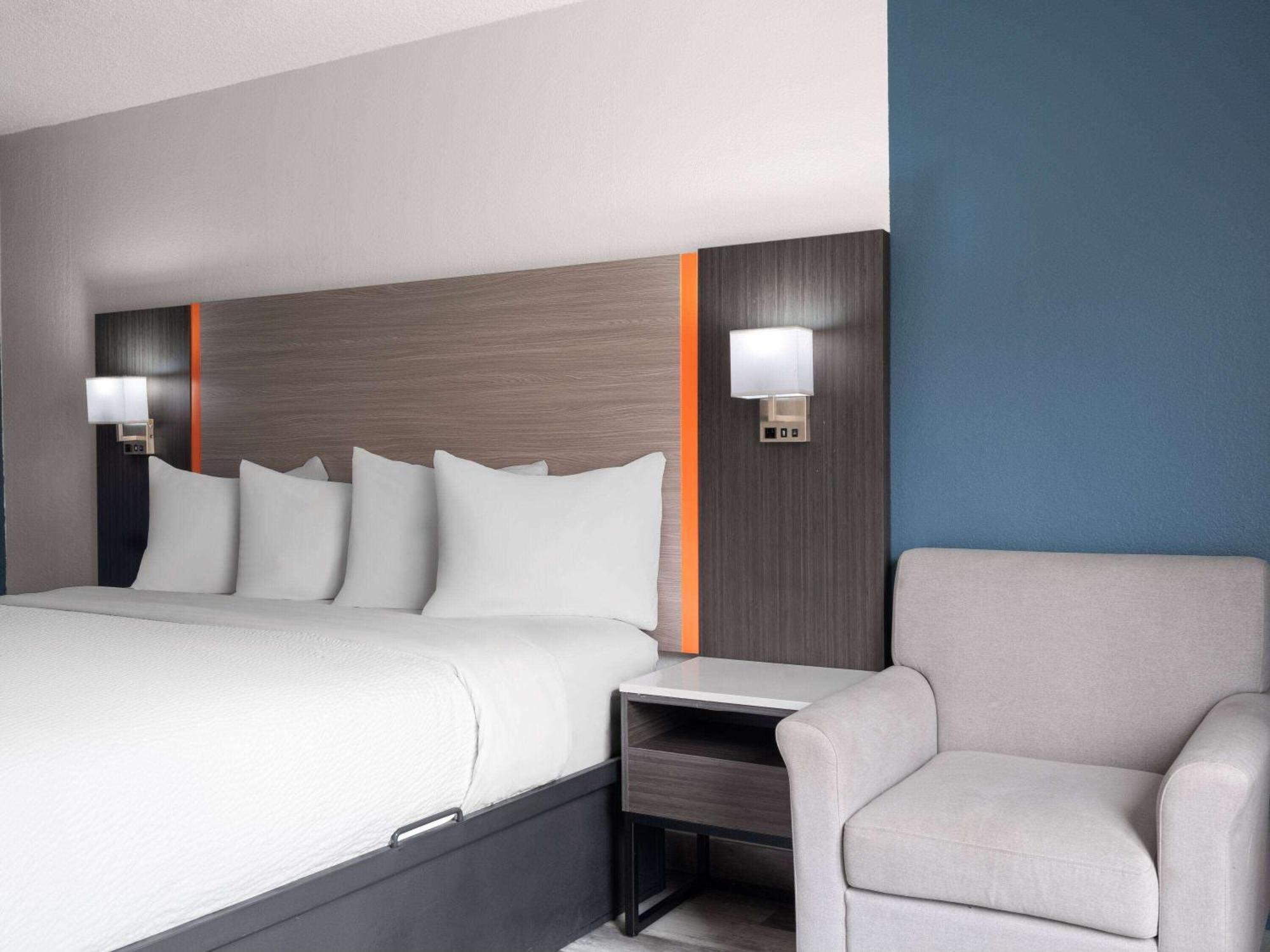 מלון Baymont By Wyndham Indianapolis East מראה חיצוני תמונה