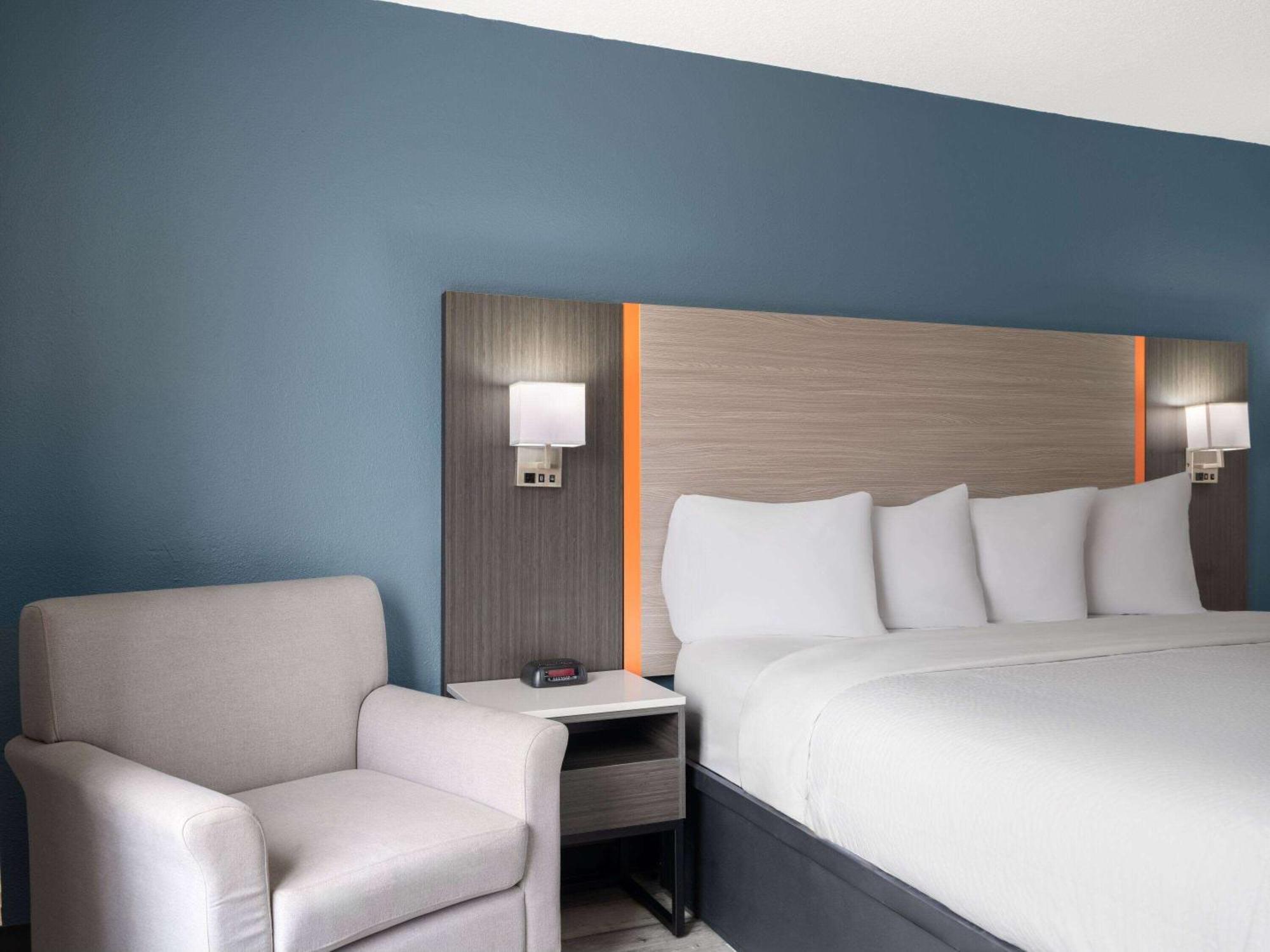 מלון Baymont By Wyndham Indianapolis East מראה חיצוני תמונה