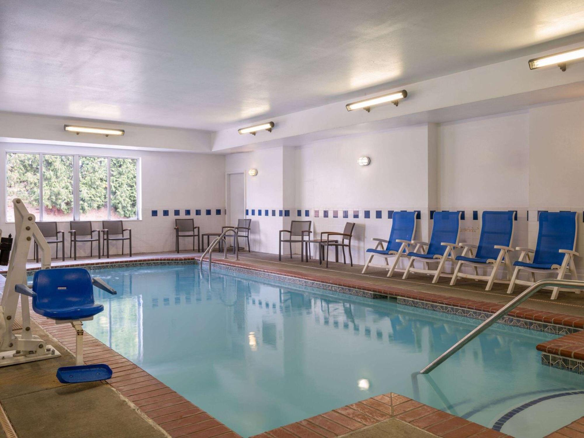 מלון Baymont By Wyndham Indianapolis East מראה חיצוני תמונה